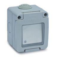   Famatel Vízmentes csapfedeles nyomó csengőjellel, 10A-250V IP55