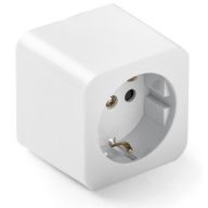   Famatel Földelt falon kivüli dugalj /négyzet/ fehér, 16A-250V