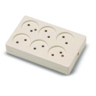 Famatel Földeletlen elosztó hatos /tégla/ krém