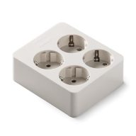   Famatel Földelt szerelhető elosztó négyes /négyzet/ 16A-250V