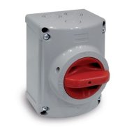 Famatel 4 pólusú tokozott kapcsoló 32A IP67