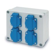 Famatel Szerelt doboz 1db 3073 + 4db házt. alj 16A, IP44