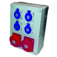   Famatel Szerelt ipari doboz 3075 + 4db házt. alj + 2db 5P 16A, IP44