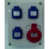   Famatel 3074 szerelő doboz , 3db házt alj + 1db 5P 16A ip. alj, IP44