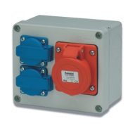   Famatel 3073 szerelő doboz, 2db házt. alj + 1db 4P 32A ip. alj, IP44