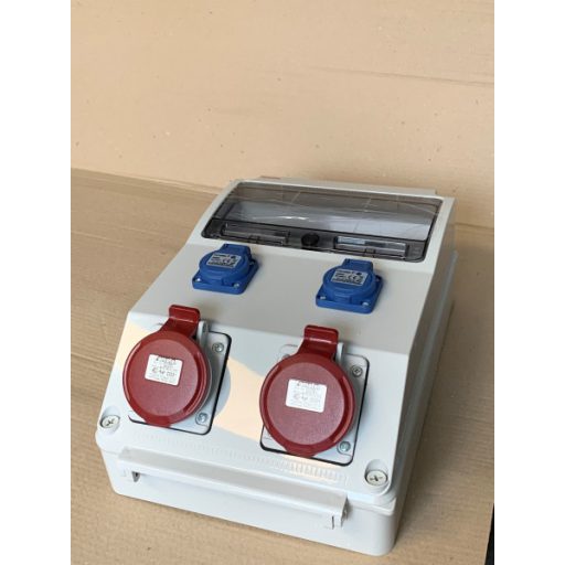 Famatel Szerelt 12 mod.  ipari doboz 400x265x155mm, 2db HT, 2db 5P 16A,IP44