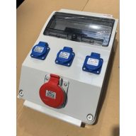 Famatel Szerelt 12 mod. ipari doboz 3db HT 1db 5P 16A IP44