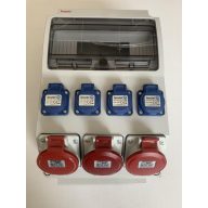   Famatel Szerelt 12 mod.  ipari doboz 4db HT(13957), 3db 5P 16A (23331) IP44